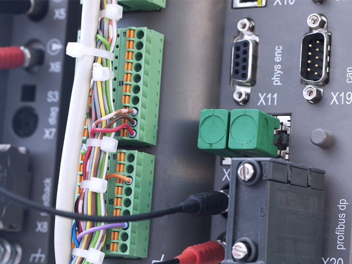 控制系統(tǒng)要素